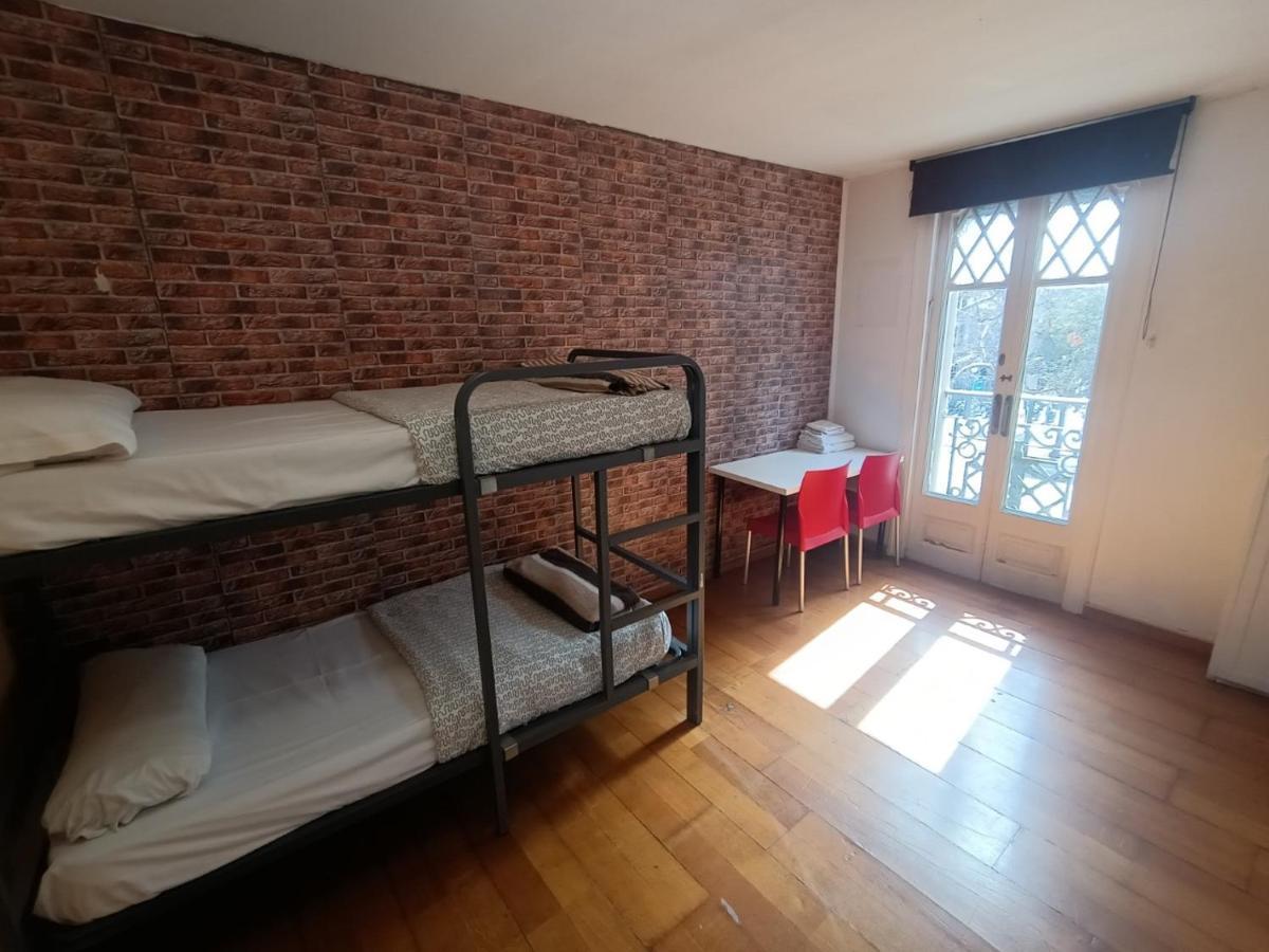 Diagonal House Hostel *